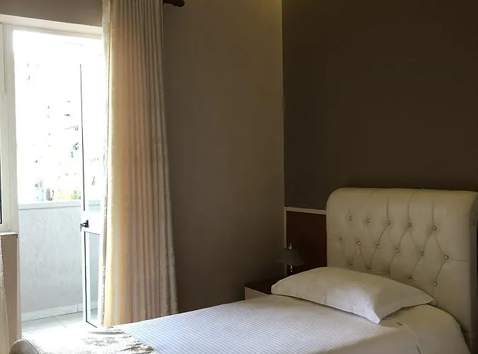 Palma 3* تيرانا